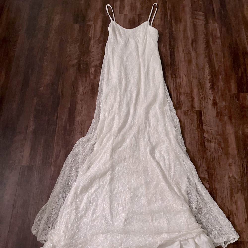 Wedding gown